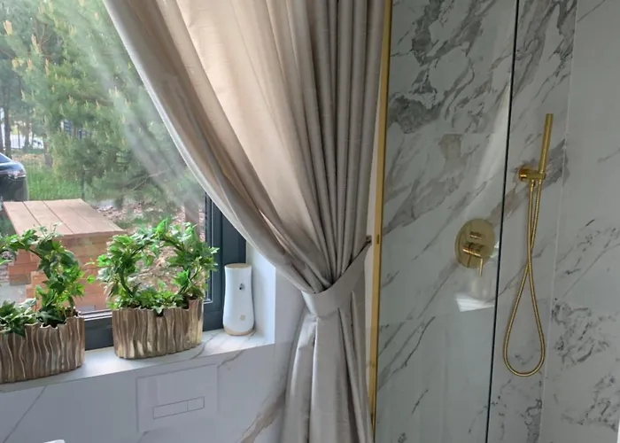 Nad Jeziorami Niedzwiady Слесин